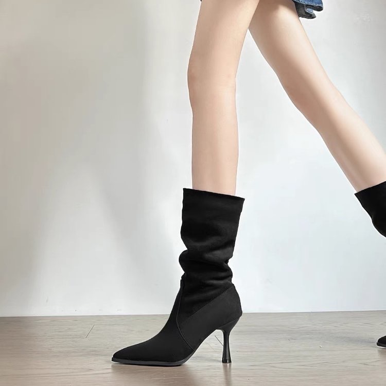 Moderne Stiefel aus Kuh-Wildle – Sewing Nylon Bewertung und Preis
